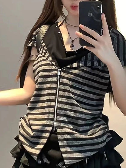 Hot Girl Gothic Vintage Slim Fake Two Piece Tops Women Subculture High Street Striped Sleeveless Hooded T-shirts New Y2k Outfits