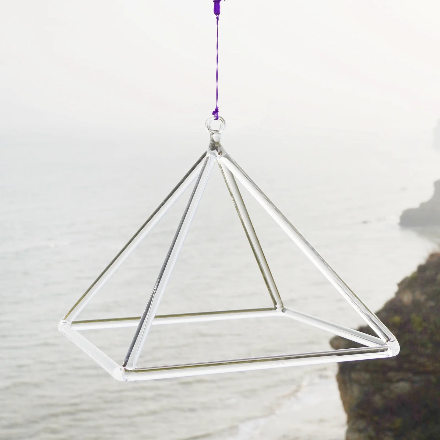 Hye-eun 3-10inch Clear Crystal Singing Pyramid Sound Energy Healing Instruments Quartz Triangular Tower Yoga Meditation