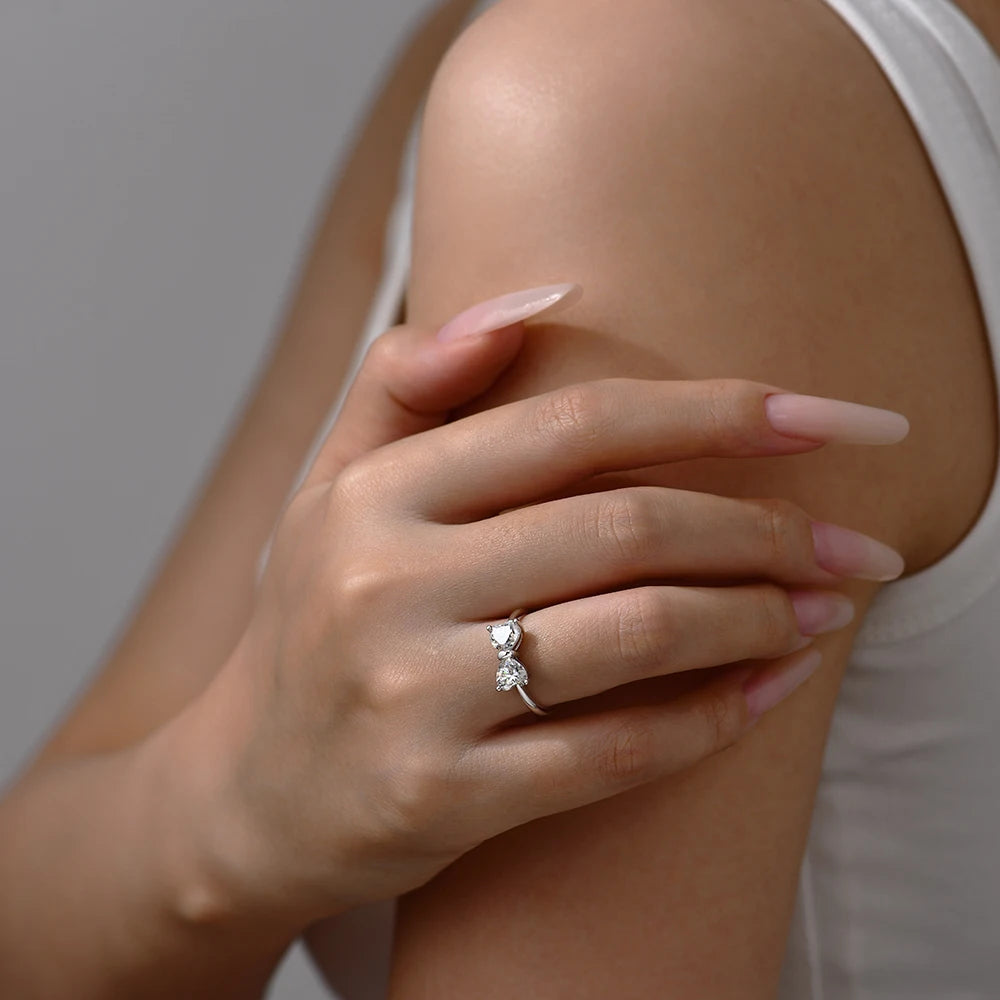 Bagues en argent sterling 925 avec nœud papillon et moissanite, lot de 2, 0,8 ct, taille cœur, couleur D, pureté VVS1. Bijou de luxe idéal pour une soirée.