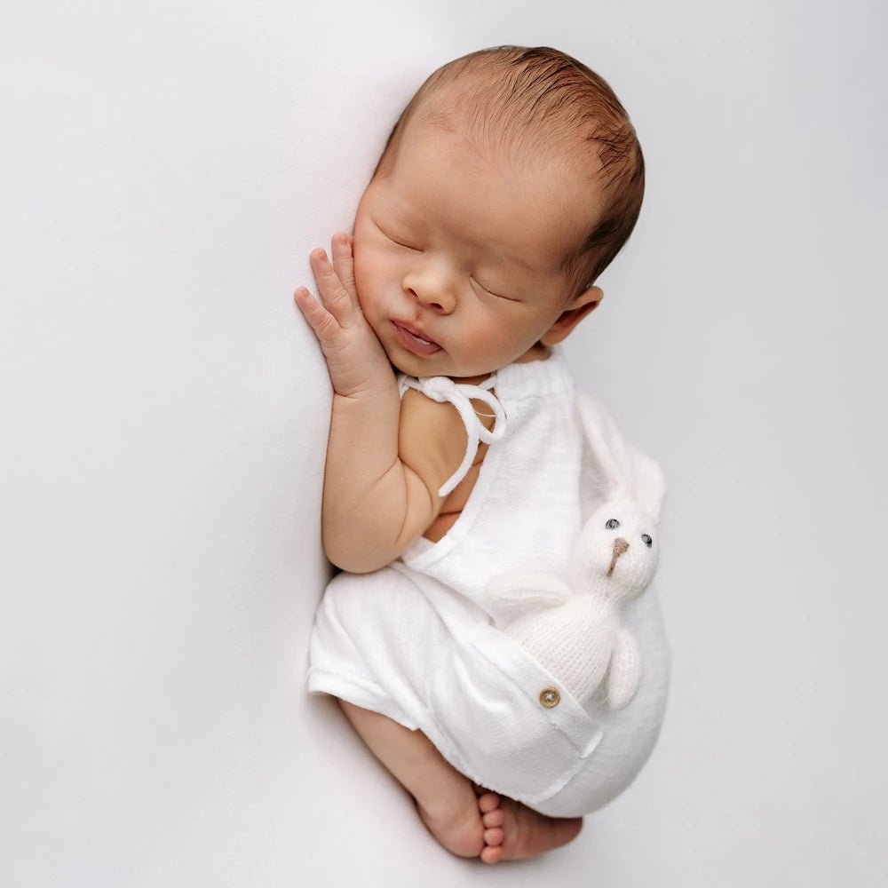 Dreamy Newborn Photography Props White Muslin Romper with Adorable Pocket Baby Photo Shoot Outfit Infant Cute Costume