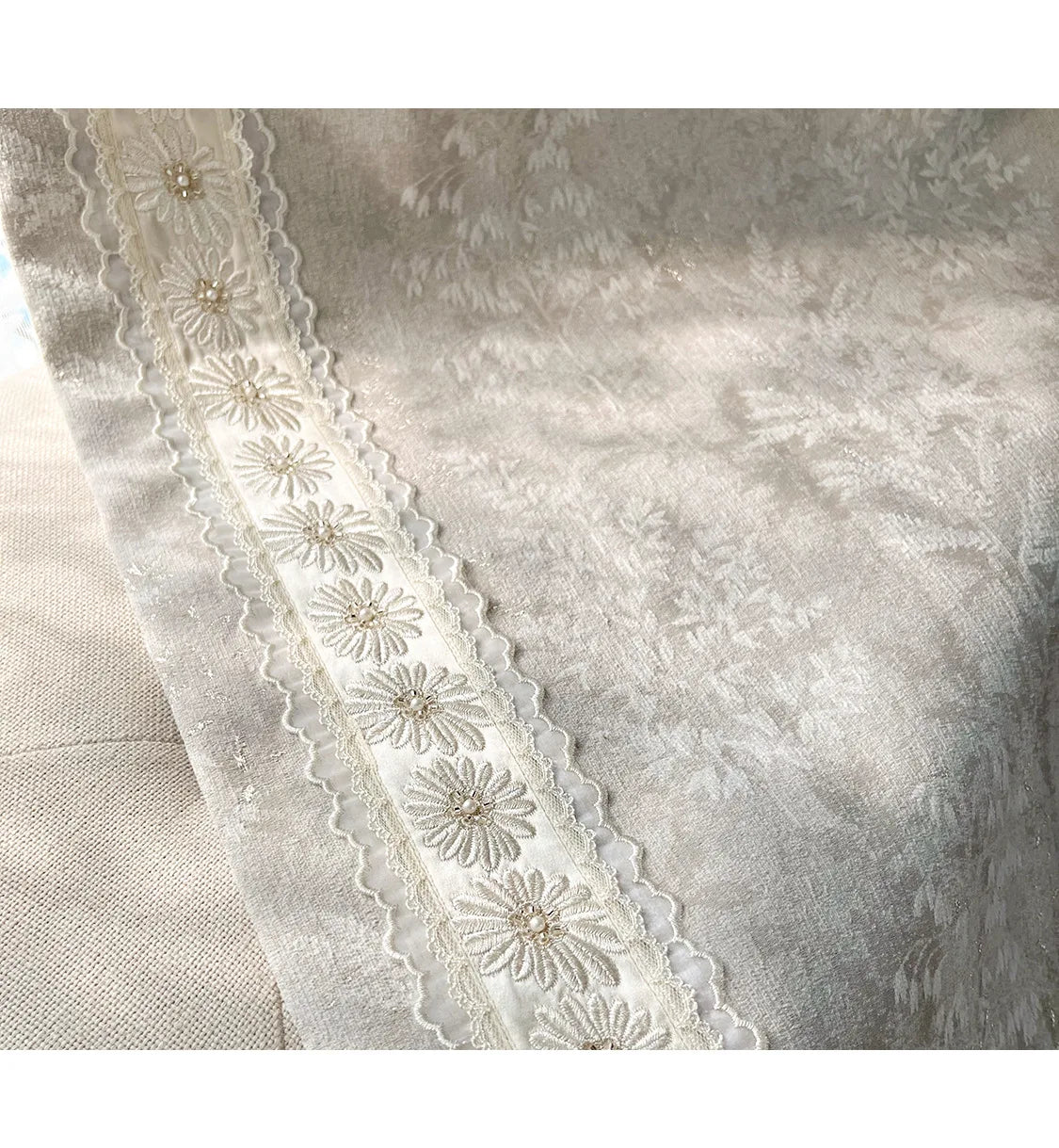 French Retro Style High-end Luxury Romantic Jacquard Chenille Lace Blackout Curtain Bedroom Door Screen Shutter Home Decor