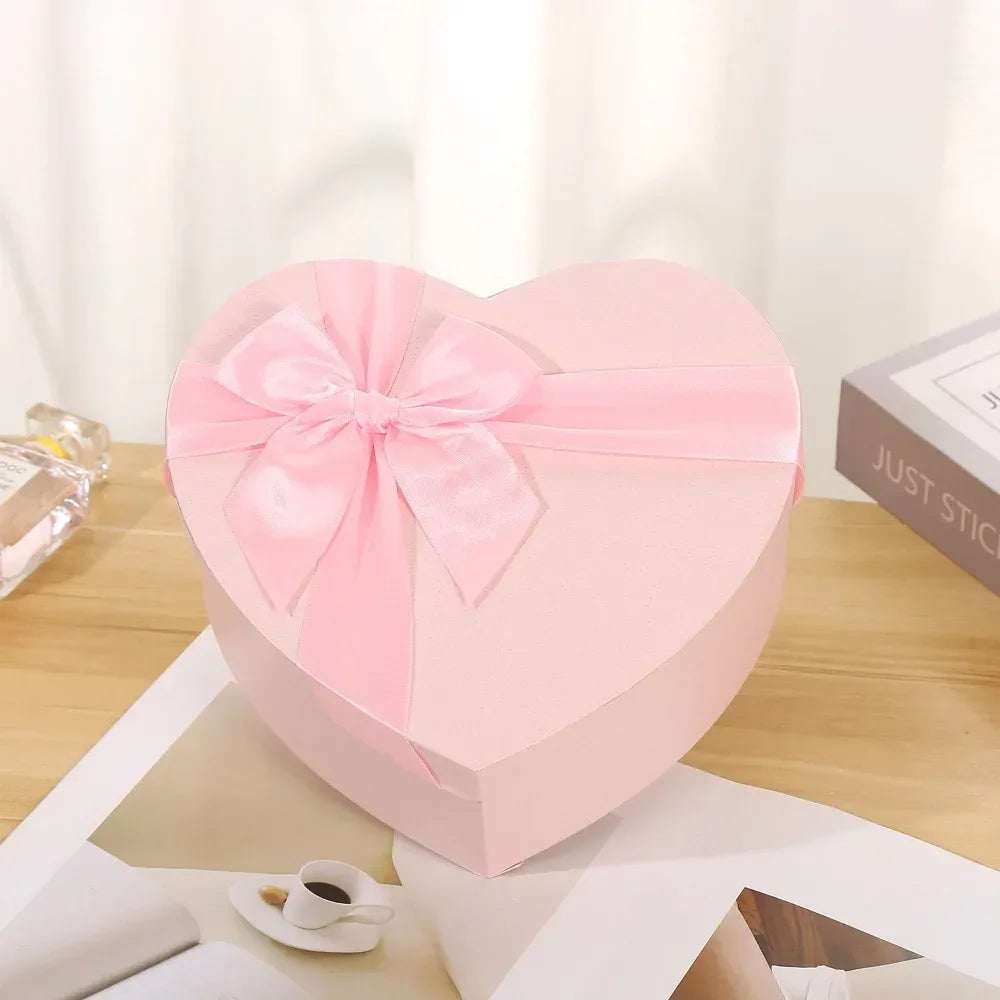 New Heart-shaped Gift Box Red Bowknot Present Boxes with Cover Gift Storage Container Valentine's Day