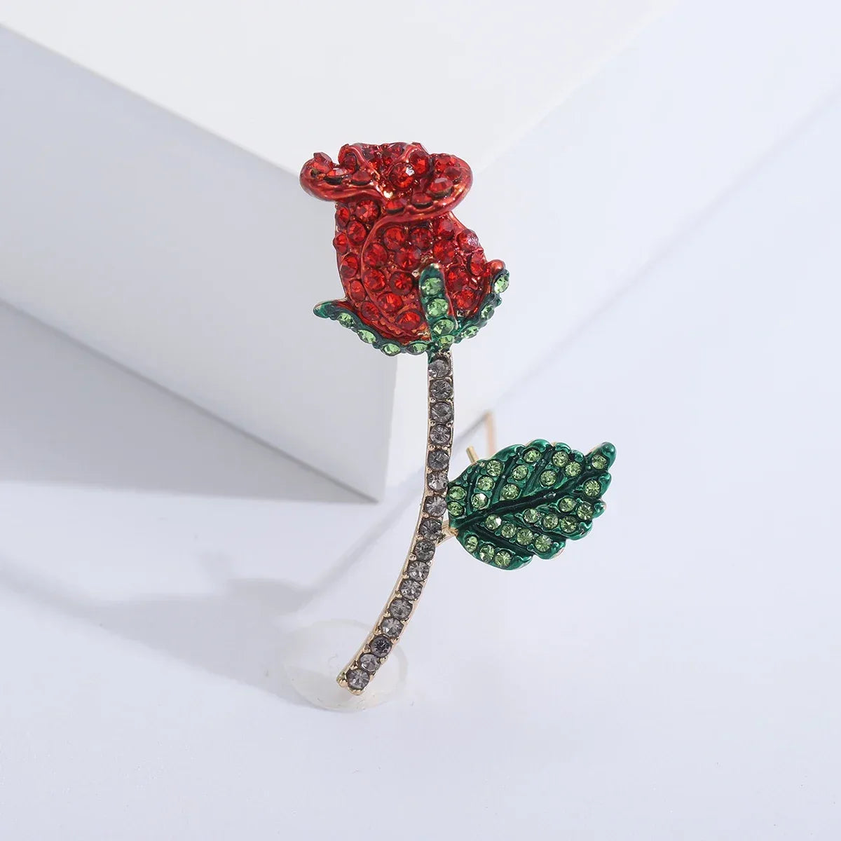 Valentine's Day Enamel Rose Brooches for Women Rhinestone Plant Flower Pins Banquet Party Backpack Gifts Jewelry Accessories