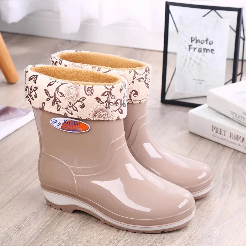 Women's Short Rain Shoes Non-slip Waterproof Rubber Boots Durable Wear-resistant Rain Boots Fleece Lined Warm Shoes Wholesale