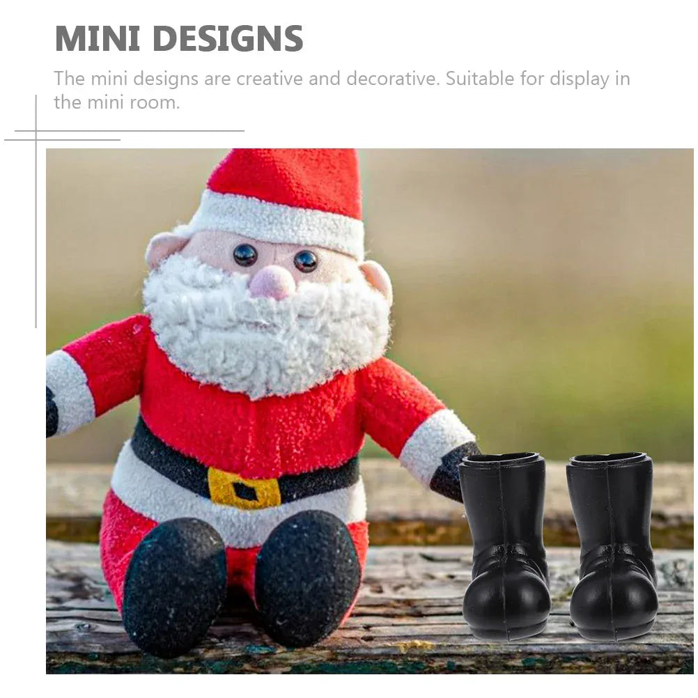3 Pairs Plastic Mini Christmas Boots Child Baby Toys Small Gnomes Shoes Miniature Santa Claus Decoration Figurines Mini House