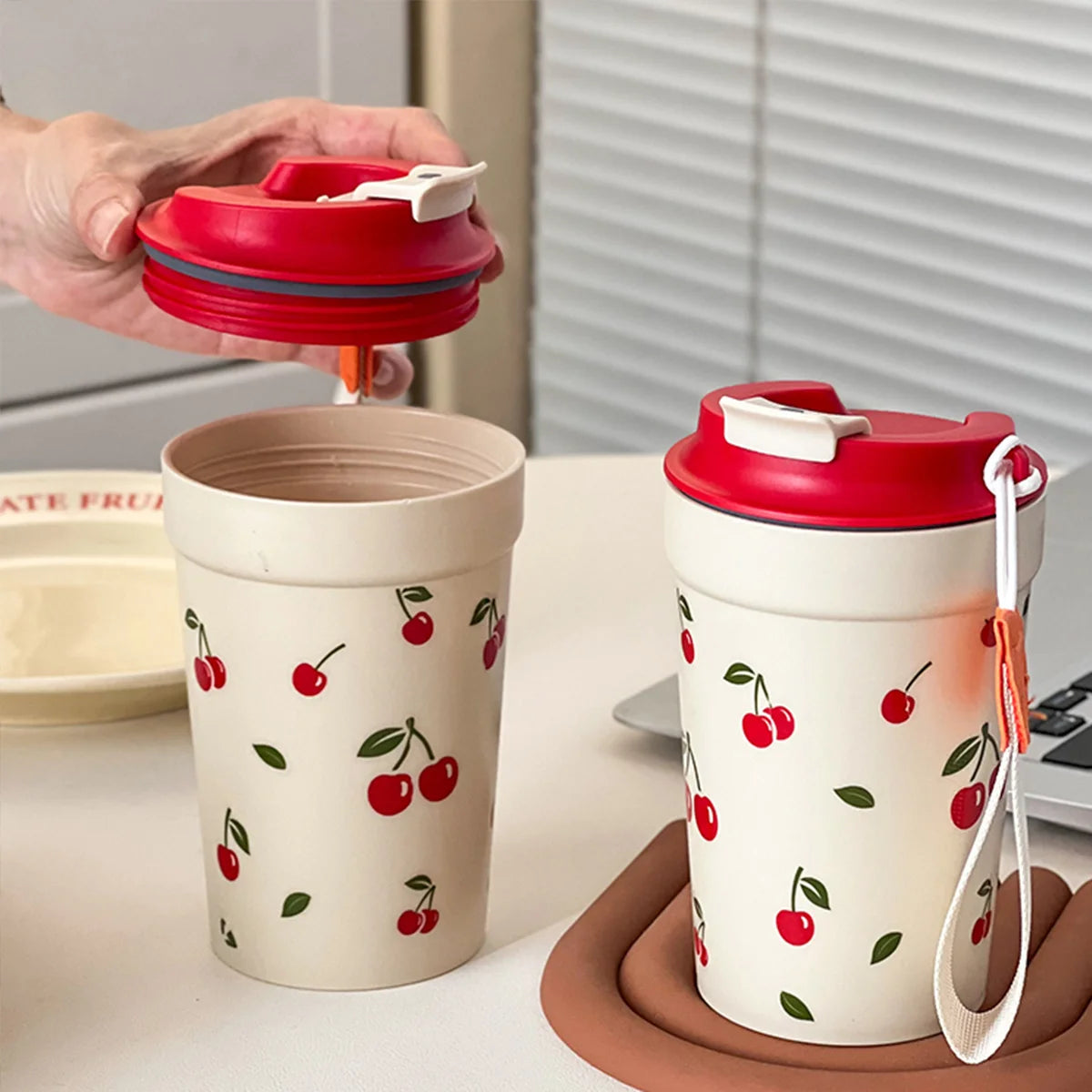 350/400ML Plastic Coffee Mug With Cherry Pattern Travel Portable Water Bottle Tumbler Sealed Leak Proof Drinking Cup Drinkware