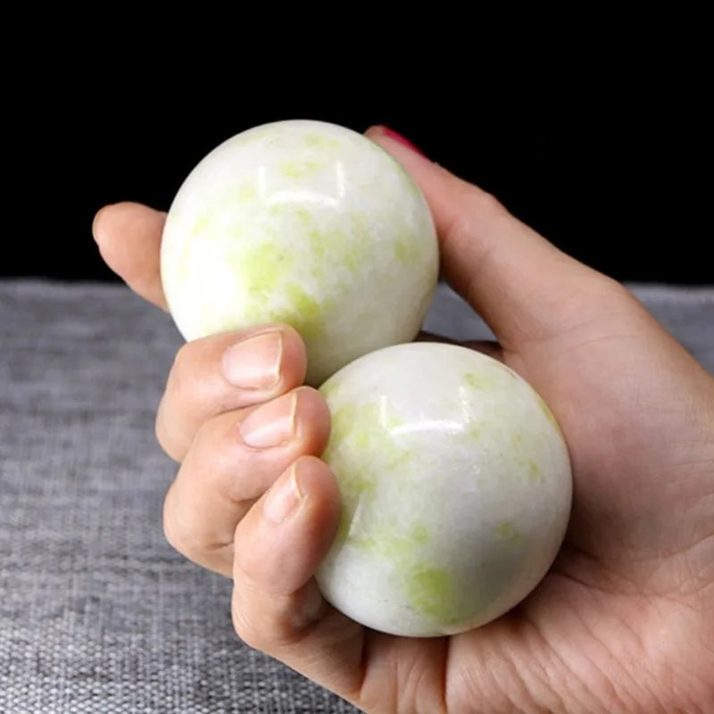 5cm Jade Hand Massage Ball for Finger Training and Flexibility Ball for Elderly Hand Training and Fitness Handball