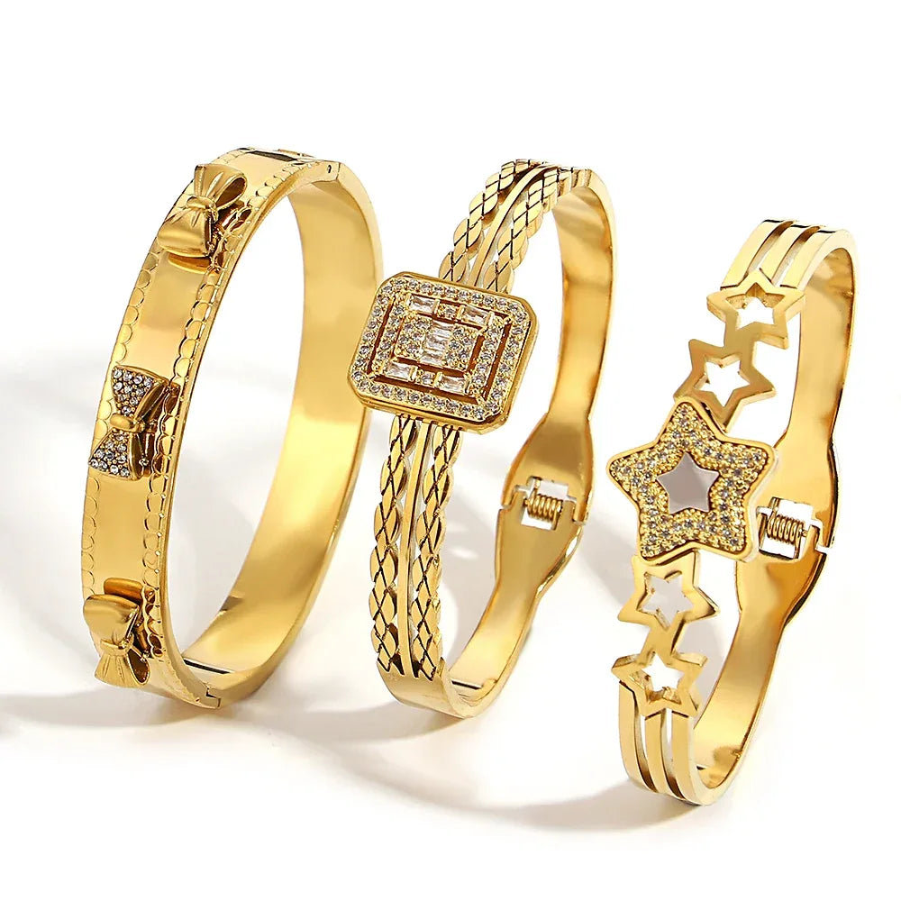 Elegant Rhinestones Bracelet with White Shell for Women Stainless Steel Golden Series Jewelry Fashion Valentine's Day Jewelry