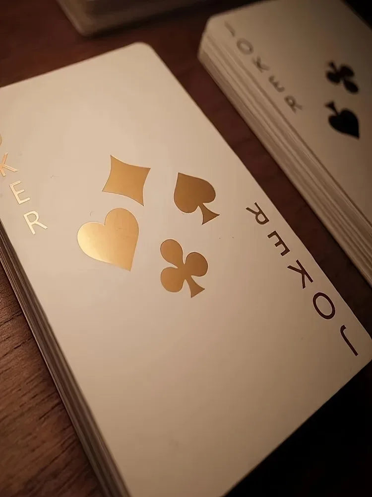 Luminous poker set, suitable for parties, Halloween and Christmas gifts, durable paper, family entertainment and gaming nights