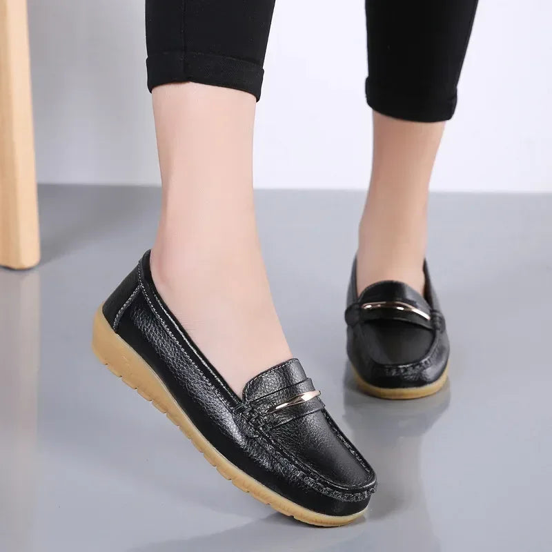 2025 New Genuine Leather Shoes Woman Slip On Women Flats Moccasins Women's Loafers Spring Autumn Mother Shoe Big Size 35-44