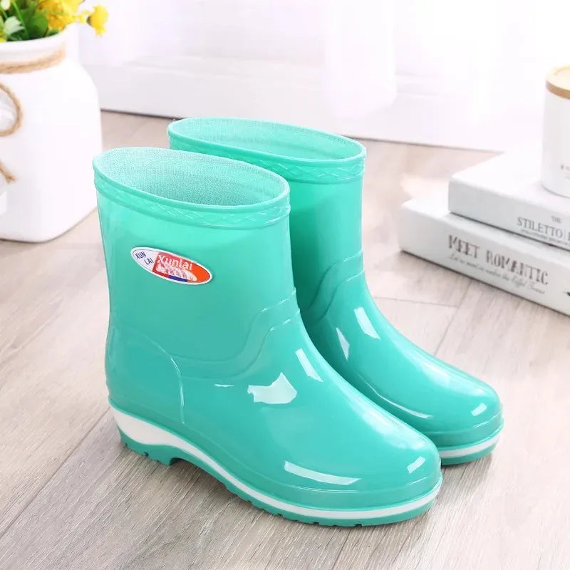 Women's Short Rain Shoes Non-slip Waterproof Rubber Boots Durable Wear-resistant Rain Boots Fleece Lined Warm Shoes Wholesale