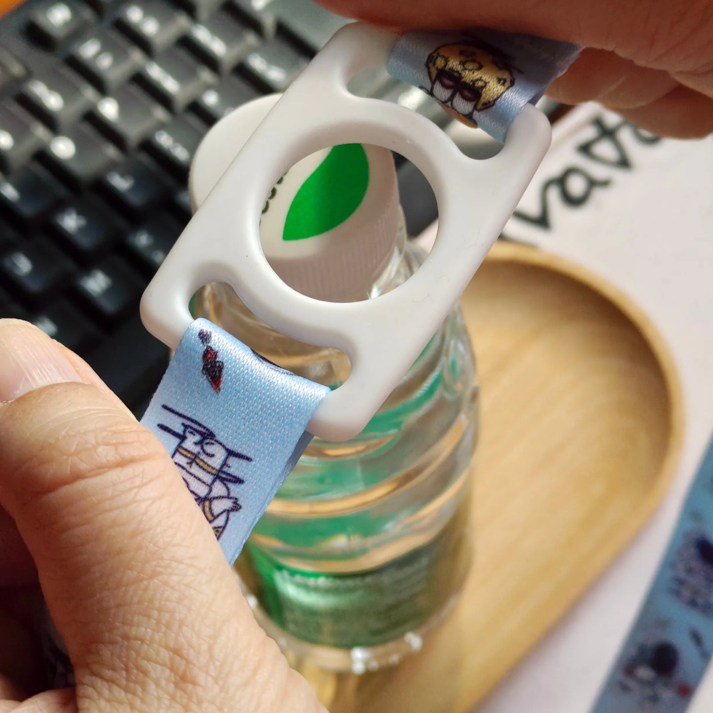1pc Portable Water Bottle Strap - Adjustable Tether, Durable and Lightweight Design, Suitable for Everyone