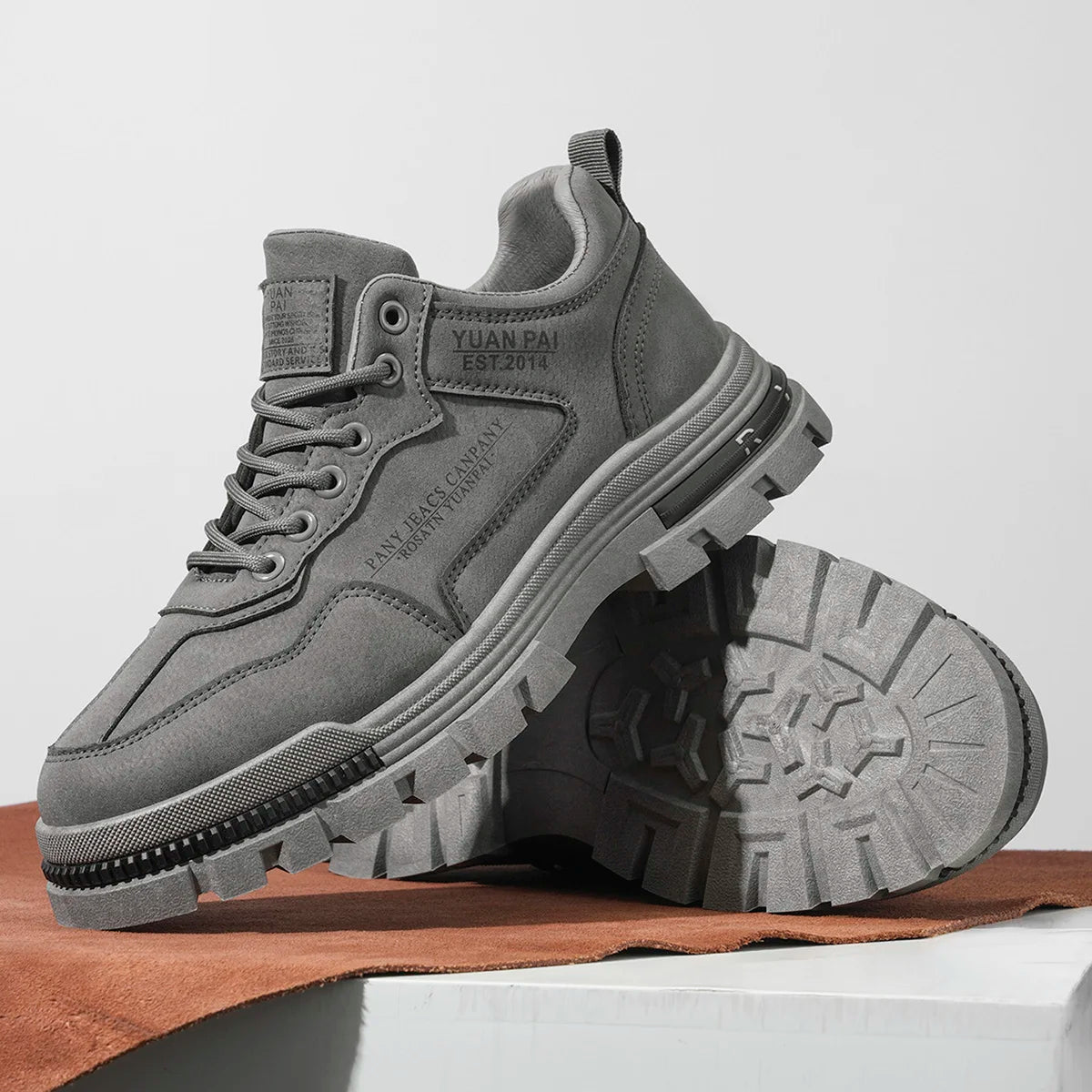 Low-Top Men's Thick-Sole Sports Outdoor Classic Shoes - Lace-Up Fashion Trendy Street Hiking Skate Shoes