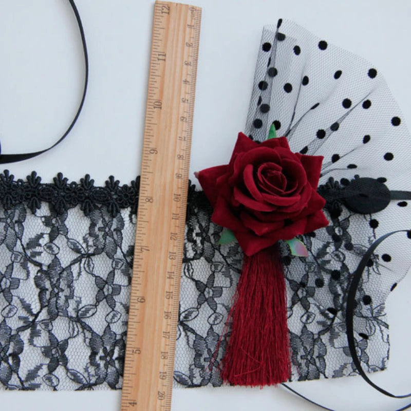 Women Hollow Lace Masquerade Face Mask Sexy Cosplay Prom Party Props Costume Halloween Masquerade Mask Nightclub Queen Eye Mask