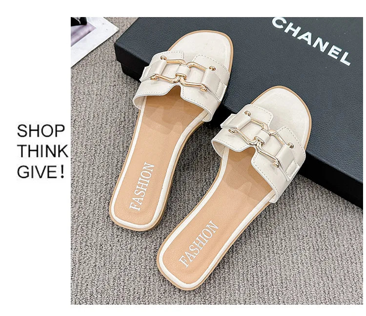 2024European and American Style Summer Fashion Out Flip-flops Flat Leisure Horse with Buckle Temperament One Line Slippers Woman