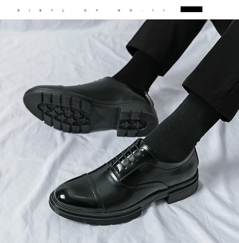 High Quality Brogues Wedding Leather Shoes Men Classic Formal Office Casual Business Shoes Man Social Oxford Men's Dress Shoes