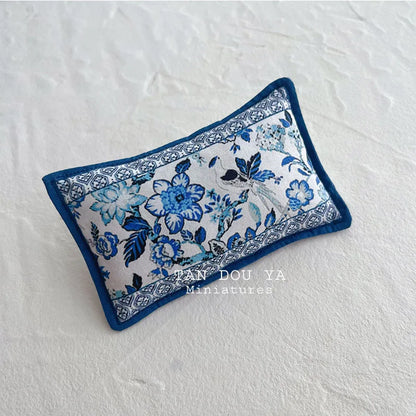 Miniature cloth blue and white porcelain tablecloth and throw pillow mini model for 1:6 bjd ob11 blythe dollhouse props Dolls ac