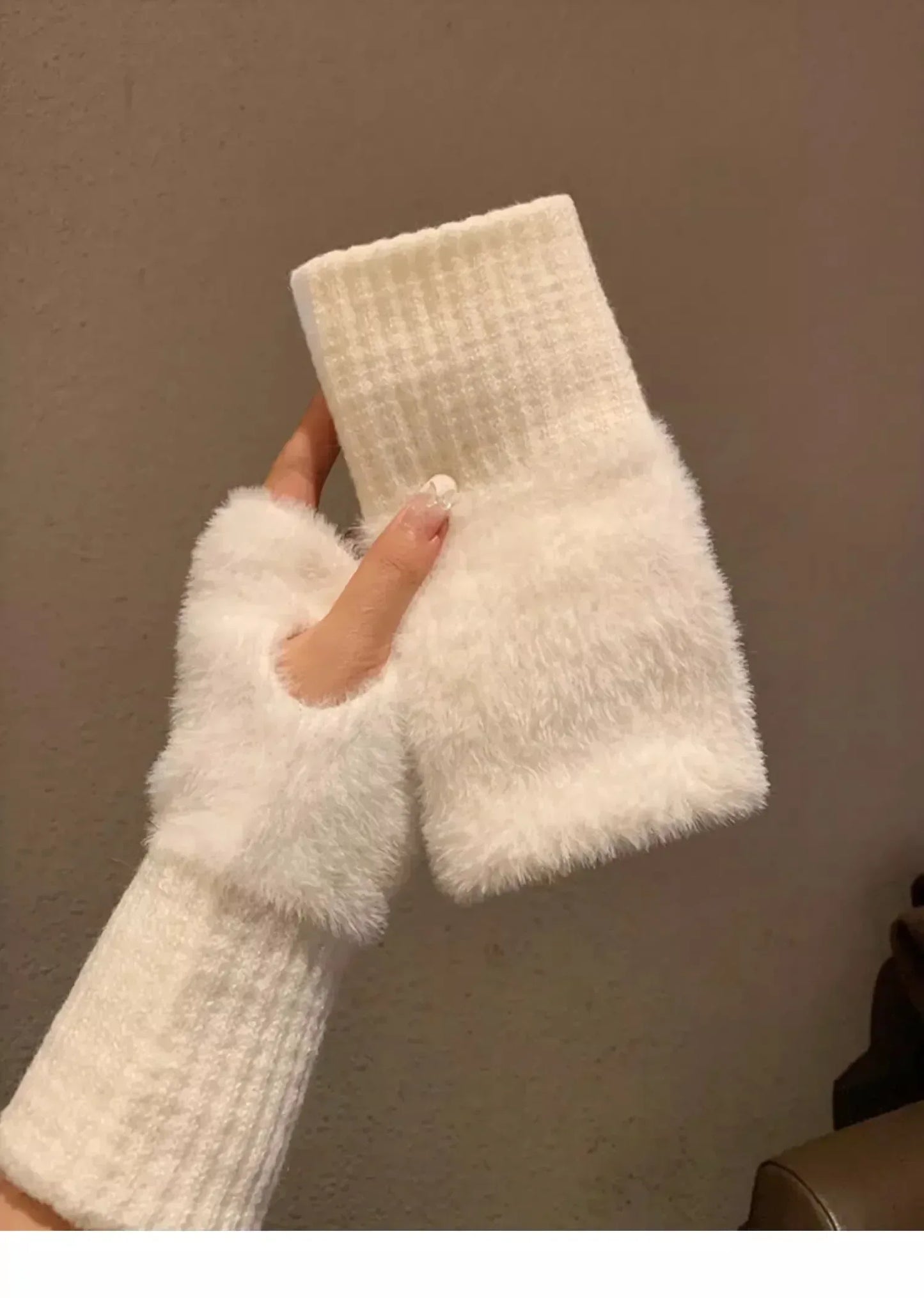 New Solid Color Plush Gloves Women in Autumn and Winter Warm Luxury Woolen Knitted Touch Screen Open Finger Half Finger Gloves