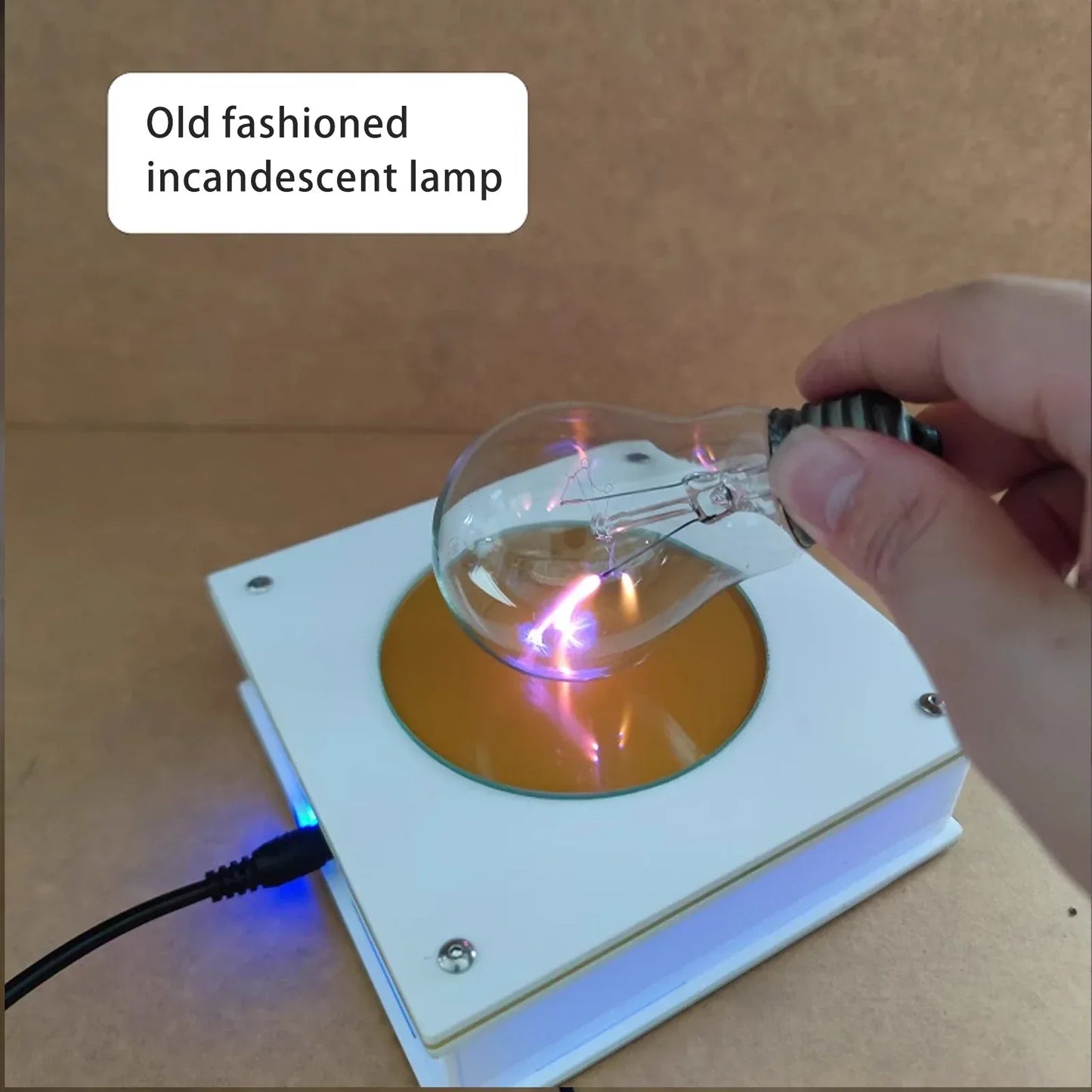 Flat Powerful Tesla Coil High Quality for Gas-discharge Tubes and Bulbs 110V 220V DIY Science Experiment & Educational Tool