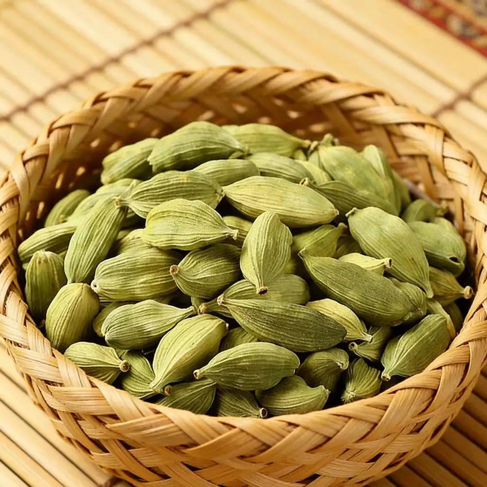 Jumbo Fresh Raw Cardamom Pods 6-7mm Sweet Fragrance Culinary Luxury Spice Merchant Preferred Premium Ingredient Bulk Exporter