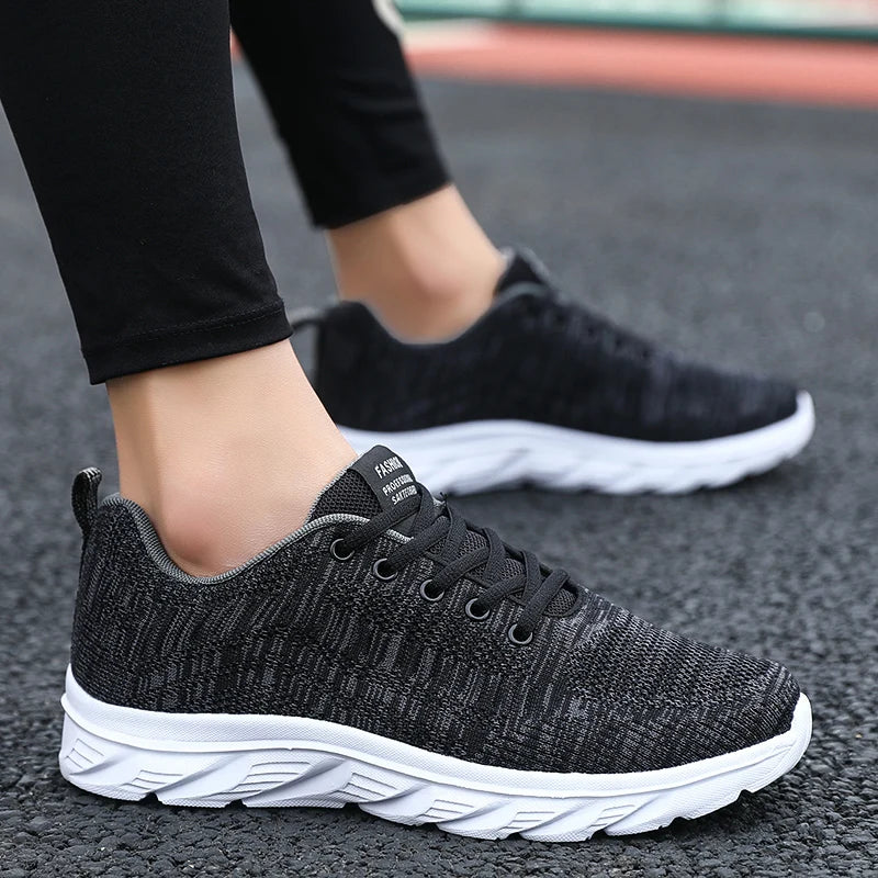 MAEDEF 2024 Running Shoes Men Sneakers Fashion Lightweight Trainers Breathable Walking Shoe Outdoor Comfortable Athletic for Men