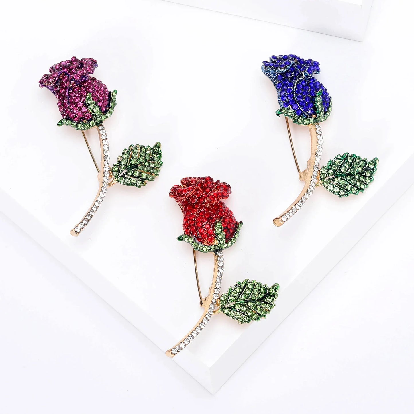 Valentine's Day Enamel Rose Brooches for Women Rhinestone Plant Flower Pins Banquet Party Backpack Gifts Jewelry Accessories