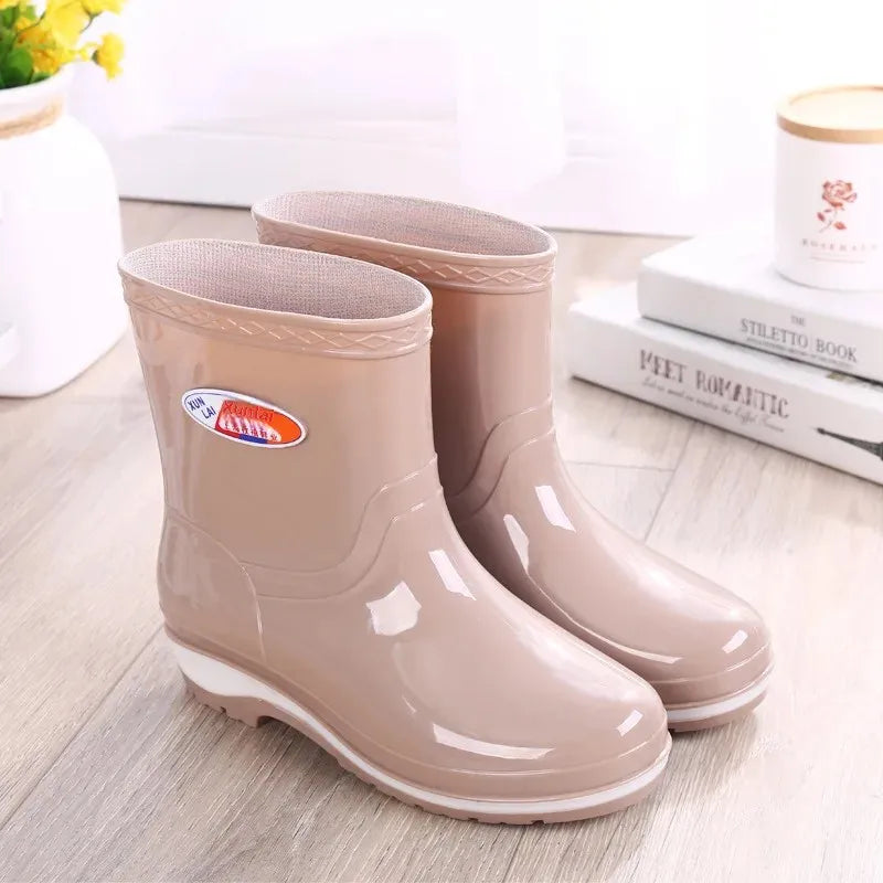 Women's Short Rain Shoes Non-slip Waterproof Rubber Boots Durable Wear-resistant Rain Boots Fleece Lined Warm Shoes Wholesale