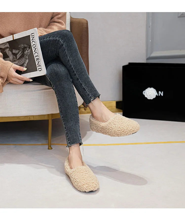 Big Size 43 Women Lambswool Slippers Winter Sheep Fur Shoes Ladies Flat Cotton Slides Home Pantuflas Daily Slip On Furry Mules
