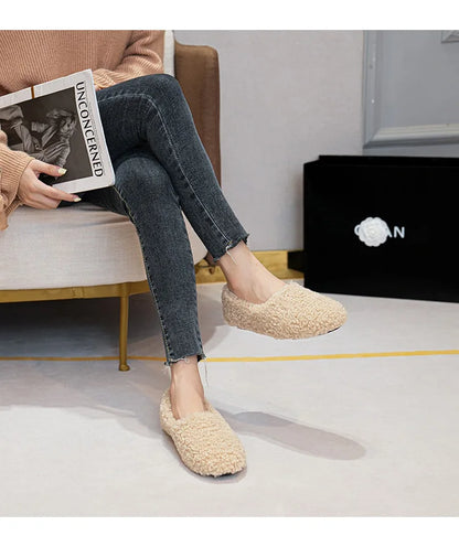 Big Size 43 Women Lambswool Slippers Winter Sheep Fur Shoes Ladies Flat Cotton Slides Home Pantuflas Daily Slip On Furry Mules