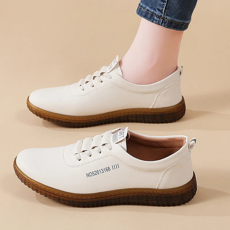 100% cowhide Women's Leather shoes New large size casual sports shoes Fashion  Lightness Women's vulcanized shoes sneakers