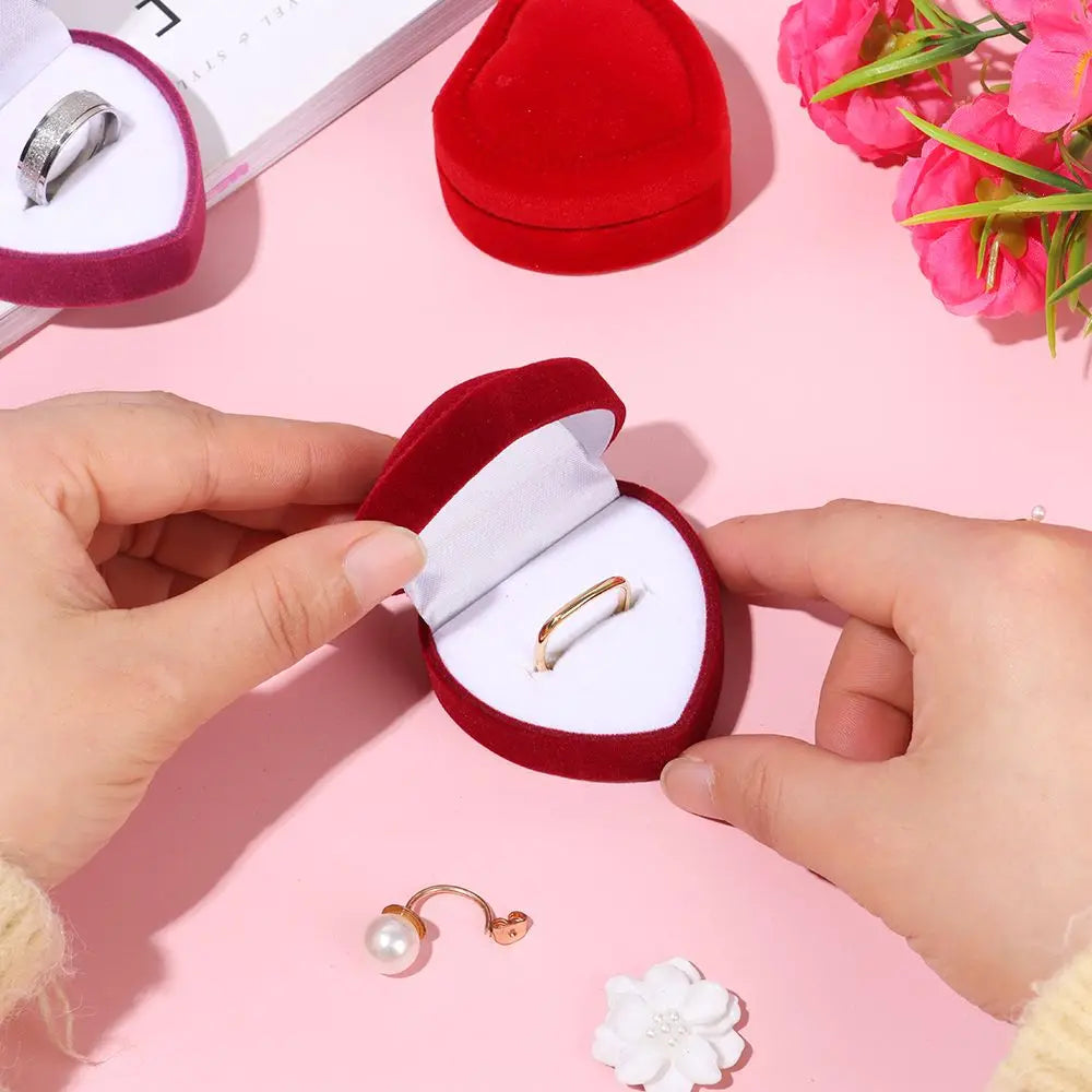 Fashion Velvet Ring Box Engagement Wedding Party Valentine's Day Jewelry Case Heart Boxes Earrings Holder Couple Lover Gifts