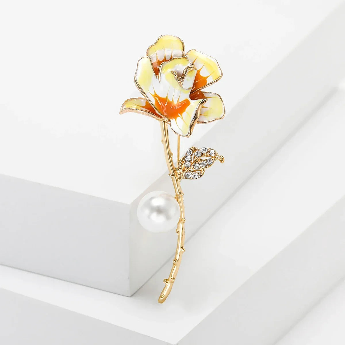 Valentine's Day Enamel Rose Brooches for Women Rhinestone Plant Flower Pins Banquet Party Backpack Gifts Jewelry Accessories
