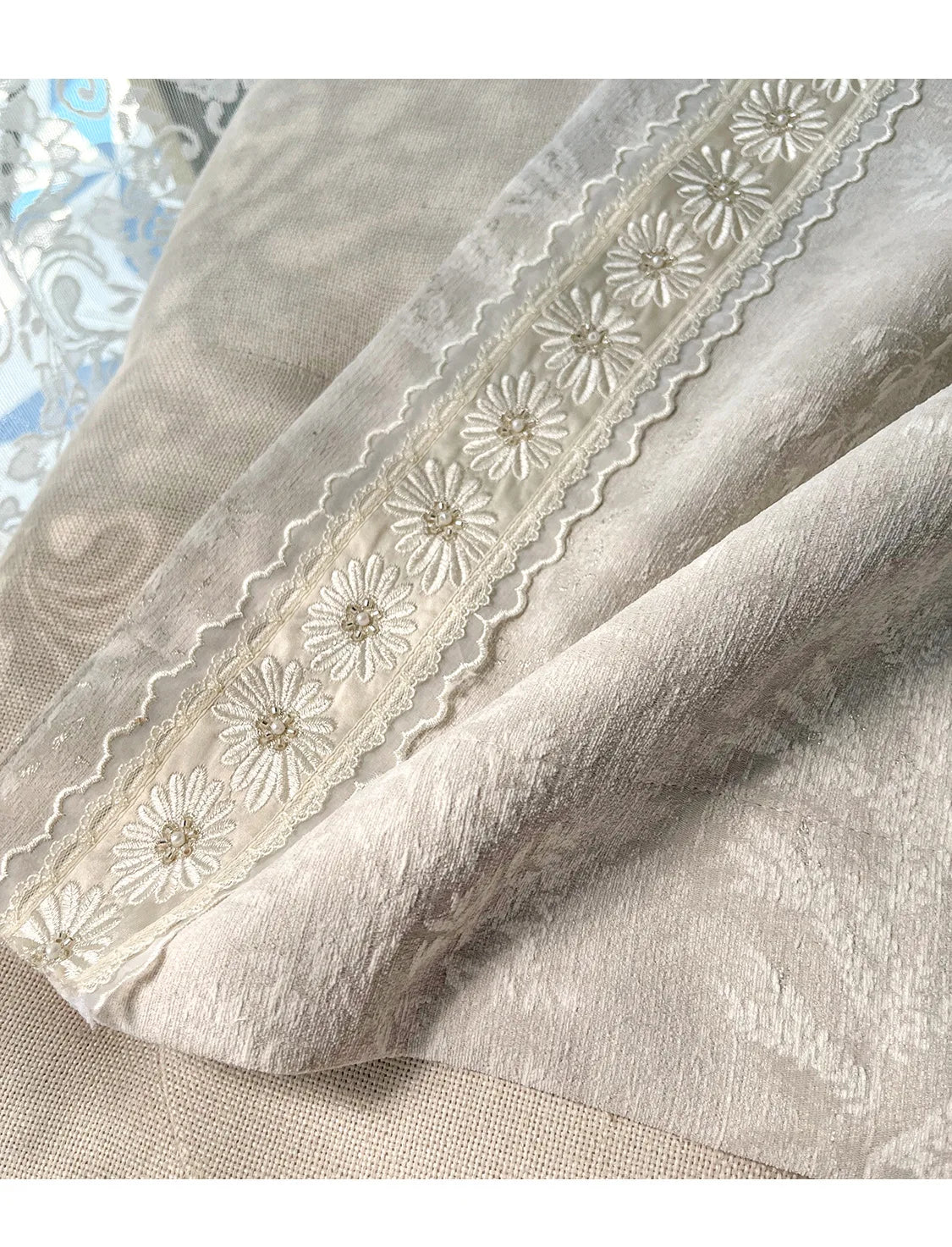 French Retro Style High-end Luxury Romantic Jacquard Chenille Lace Blackout Curtain Bedroom Door Screen Shutter Home Decor
