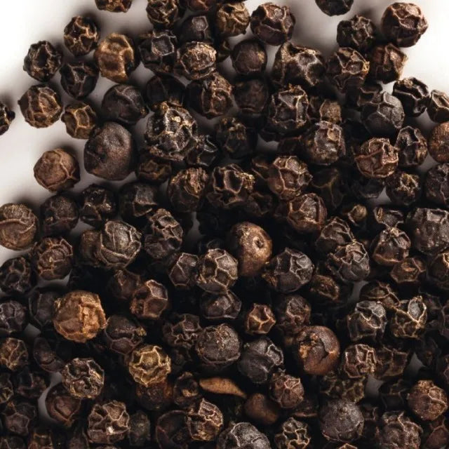 Premium Dried AD Black Pepper Export Quality Whole Bold Berries High Pungency Rich Aroma Cleaned Graded Bulk Supply Kerala India
