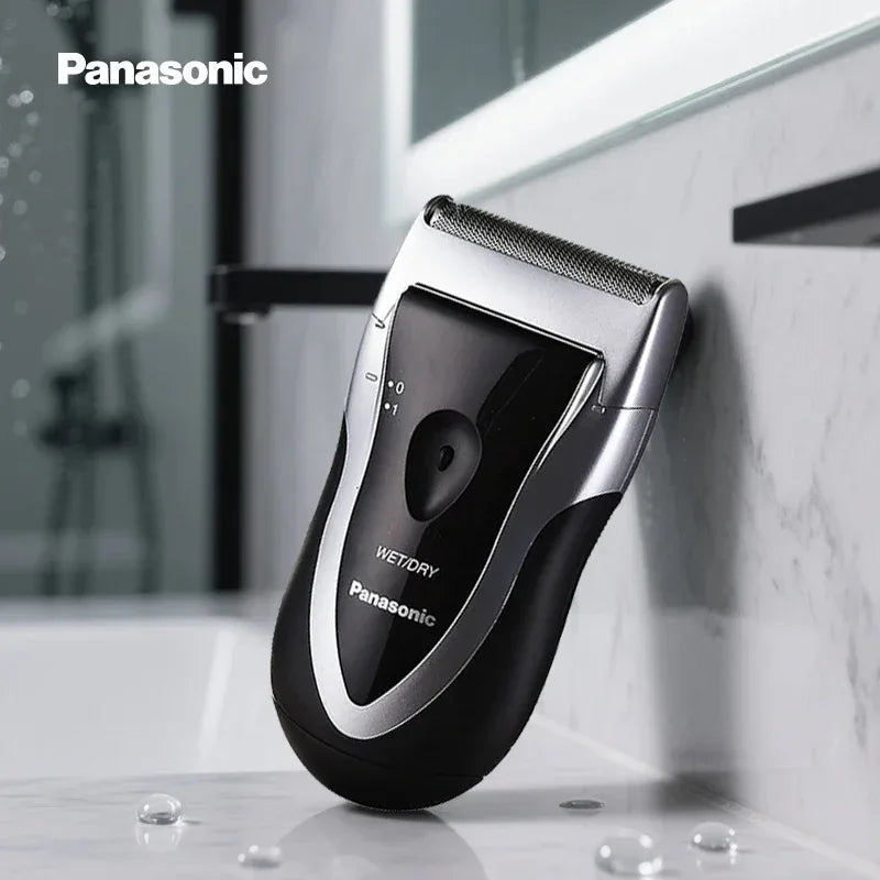 Panasonic Electric Razor For Men, Battery-Operated Travel Shaver, Cordless Wet Dry Lightweight Shaver with Ergonomic Grip ﻿