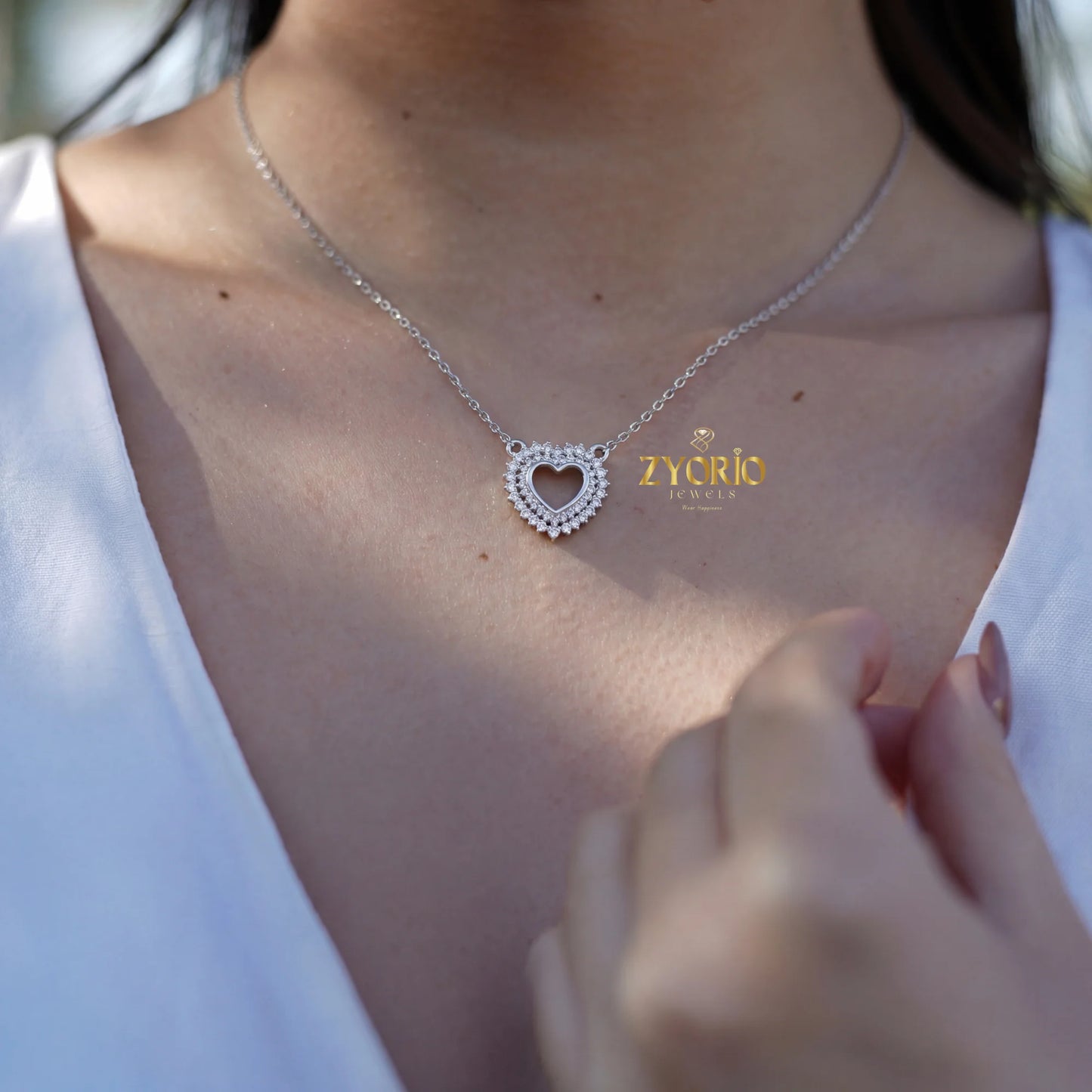 Gold Plated Halo Heart Diamond Pendant with Link Chain-Luxury Engagement Wedding Party Anniversary Jewelry