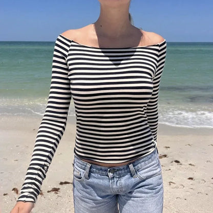 Autumn sexy off shoulder long sleeved black white contrasting color stripes slash neck T-shirt