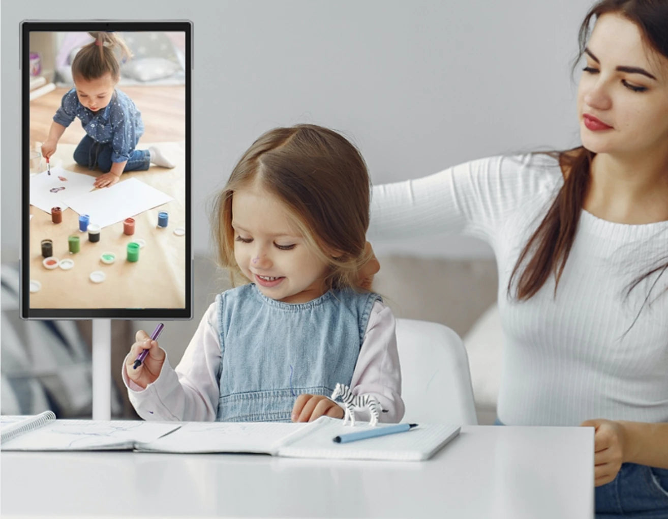 Free Standing Tv 21.5 Inch Touch Screen Portable Tv Smart Mobile Display Rechargeable 360 Rotating Tv Stand Wireless Television