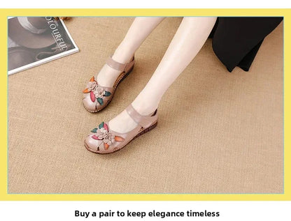 New 2025 Ladies Flat Sandals Soft Leather Anti-Slip Bottom Ethnic Style Comfortable Soft Surface Design for Elderly People