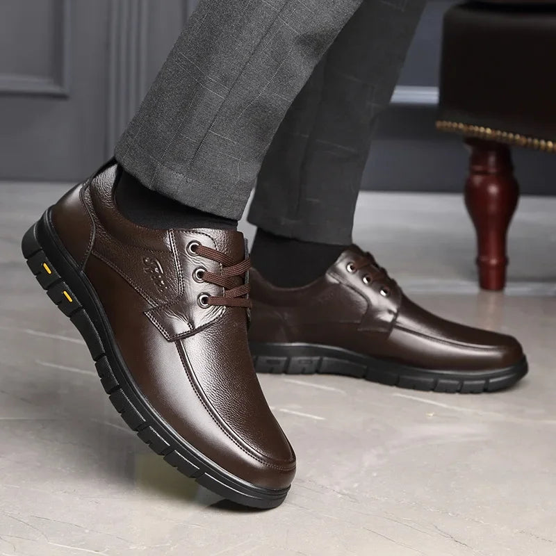 Autumn Men's Leather Shoes True Cowhide Flat Bottom Anti-Slip Plus Size Casual Elderly Father Shoes Rubber Sole China Made