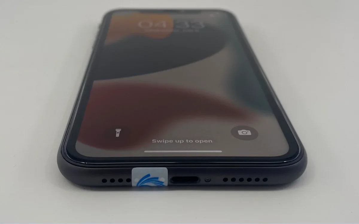 Original Apple iPhone 11  6.1 inch A13 Bionic 4GB RAM 64GB/128GB/256GB ROM NFC 4G LTE iOS Mobile Phone iphone 11 Used phone
