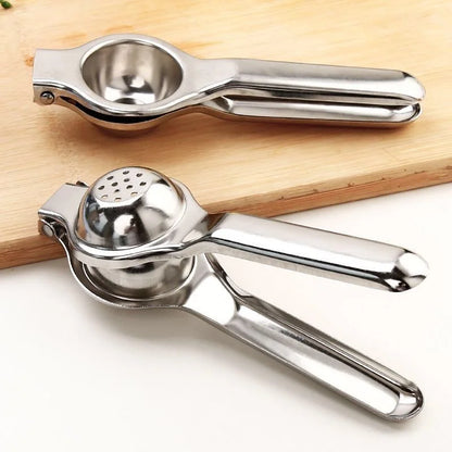 Stainless steel lemon squeezer, manual high-efficiency juicer, and compatible with a variety of fruits