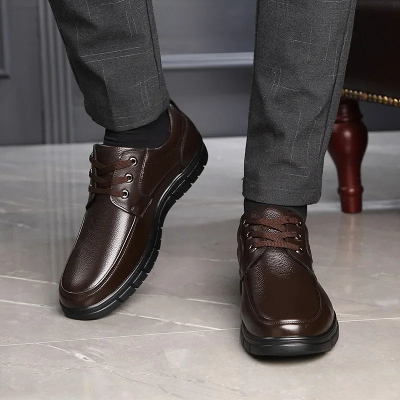 Autumn Men's Leather Shoes True Cowhide Flat Bottom Anti-Slip Plus Size Casual Elderly Father Shoes Rubber Sole China Made