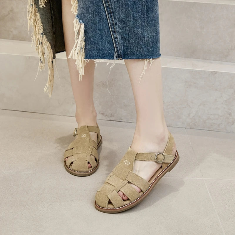 AIYUQI Flat-soled Retro Genuine Leather Hollow Baotou Sandals Women's 2026 New Hollow Pig Cage Women's Sandals