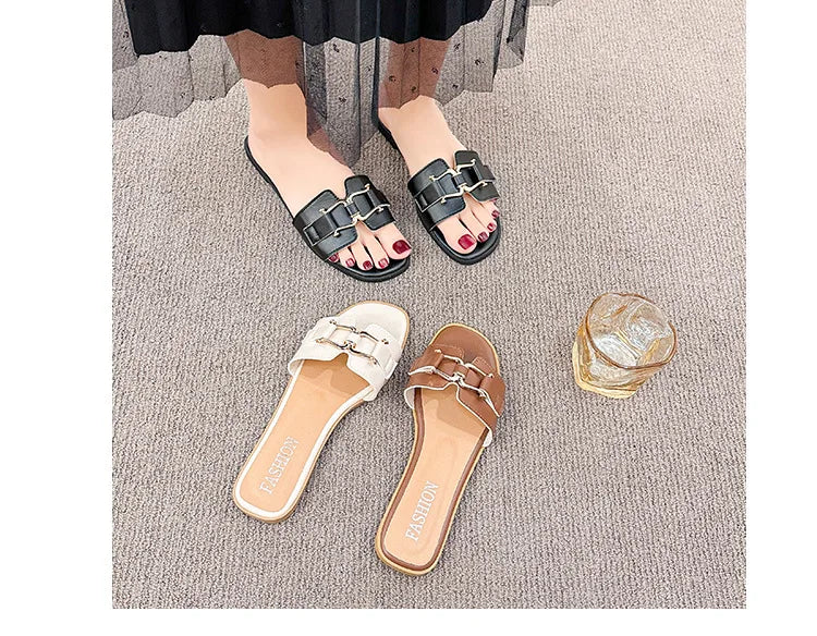 2024European and American Style Summer Fashion Out Flip-flops Flat Leisure Horse with Buckle Temperament One Line Slippers Woman