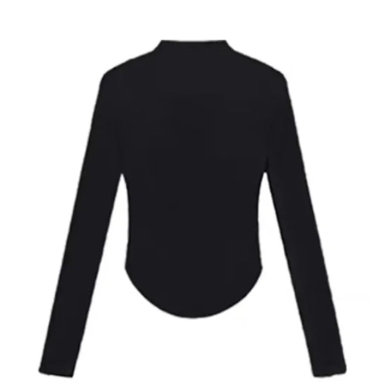 Ensemble deux pièces vintage français décontracté : chemisier moulant et mini-robe élégante et féminine pour femme d'affaires, collection automne 2024 coréenne.