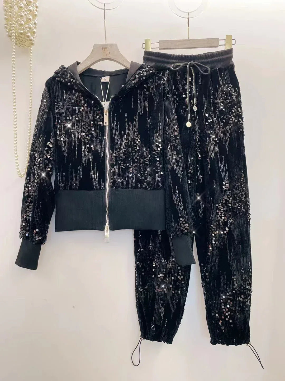 Fashion Pink Casual Suit for Women Autumn Winter New Gold Velvet Sequins Pearl Embroidery Sweatshirt Sports Pants Two-Piece Sets