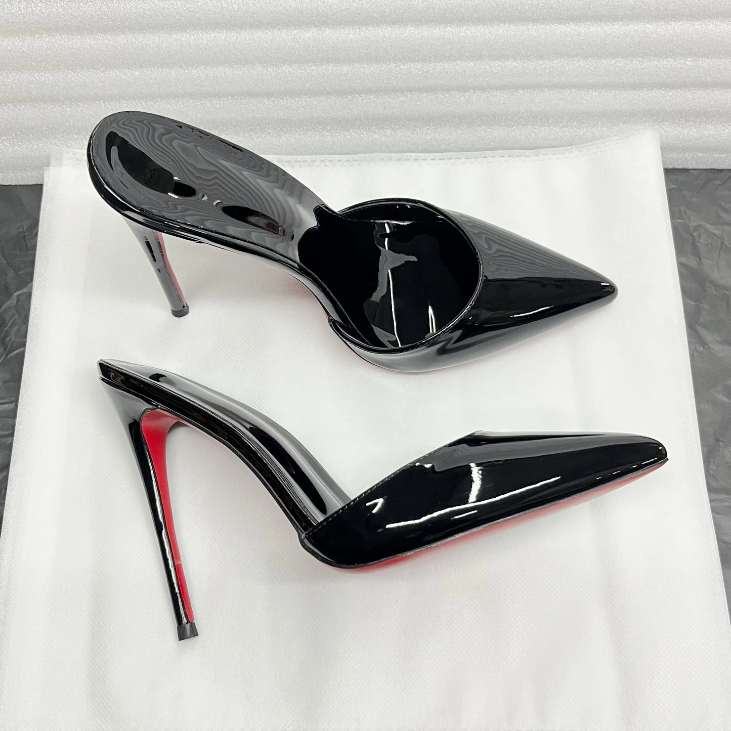 Summer black patent leather high heels with pointed toes shallow mouth thin heels slippers sexy versatile plus size lazy shoes