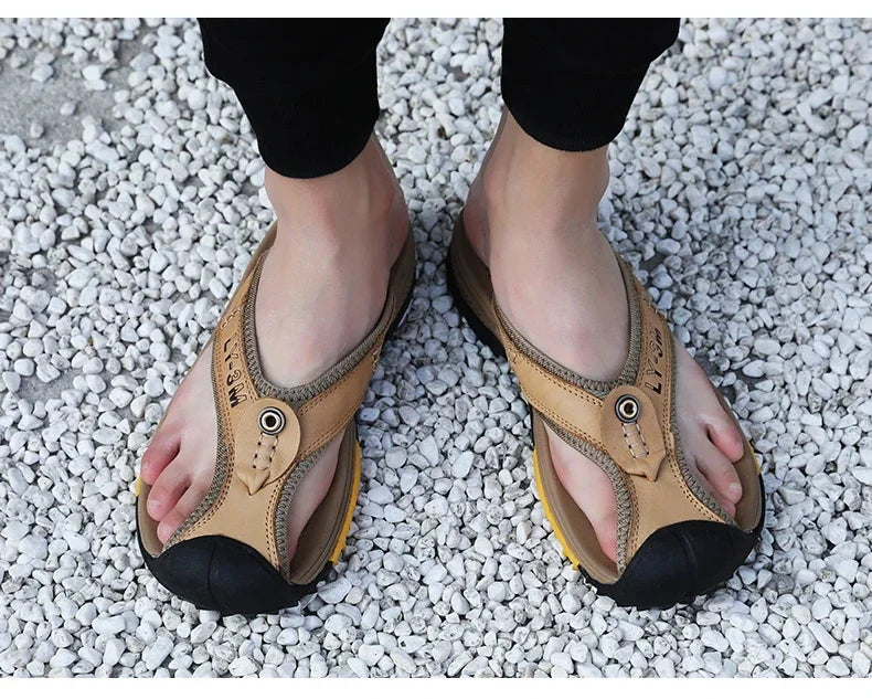 Genuine Cow Leather Shoes Men Sandals Mens Flip Flops Men's Casual Shoes Classic Massage Beach Slippers Anti-slip Summer 2025