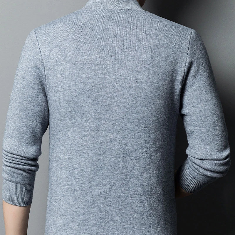 Pull-over noir slim pour homme, col roulé, manches longues, automne-hiver, de bonne qualité.